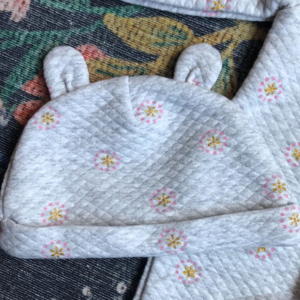 Quilted Metallic Baby Romper and Hat Set, Size 0-3 Months